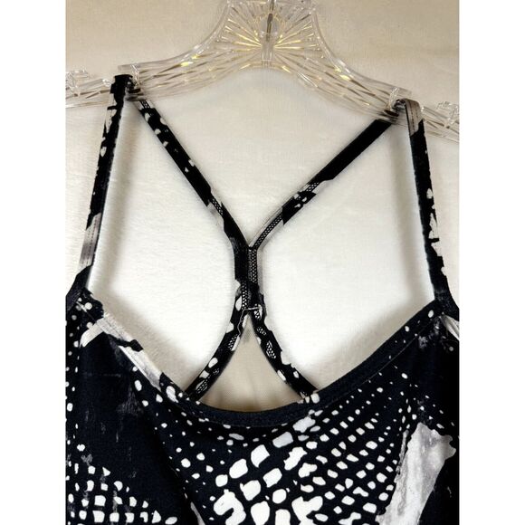 Lululemon Size 8 Black White Power Y Tank Yoga Top Women Light Support Stretch - Picture 6 of 7